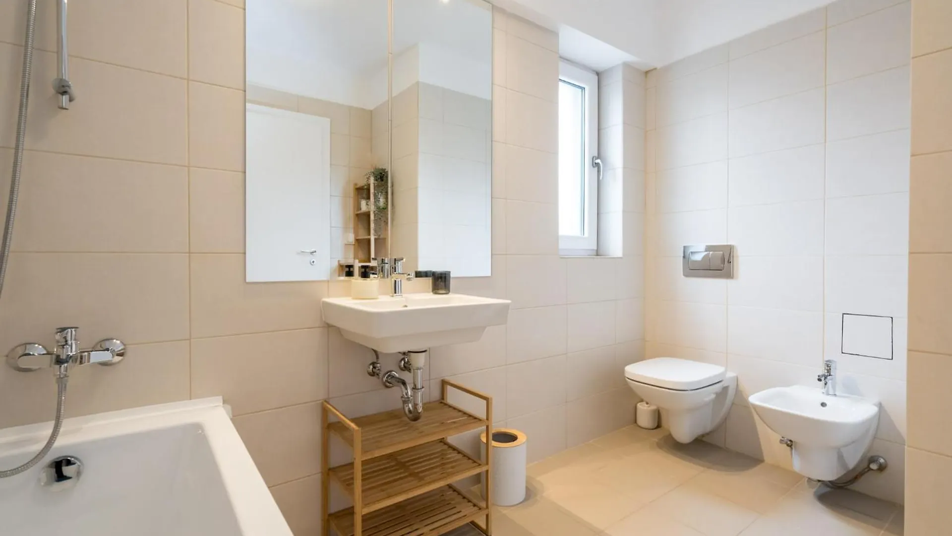 בוקרשט Breeze I One Bedroom Apartment Near Medicover Pipera רומניה